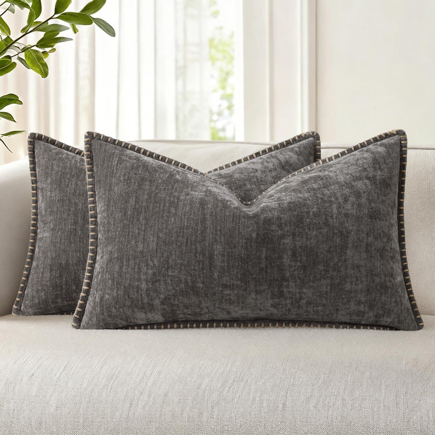 decorUhome Chenille Soft Cozy Throw Pillow Covers 18x18 Set of 2, Modern Farmhouse Boho Velvet Decorative Pillow Cases with Stitched Edge for Couch Sofa Bed Home Decor, Forest Green