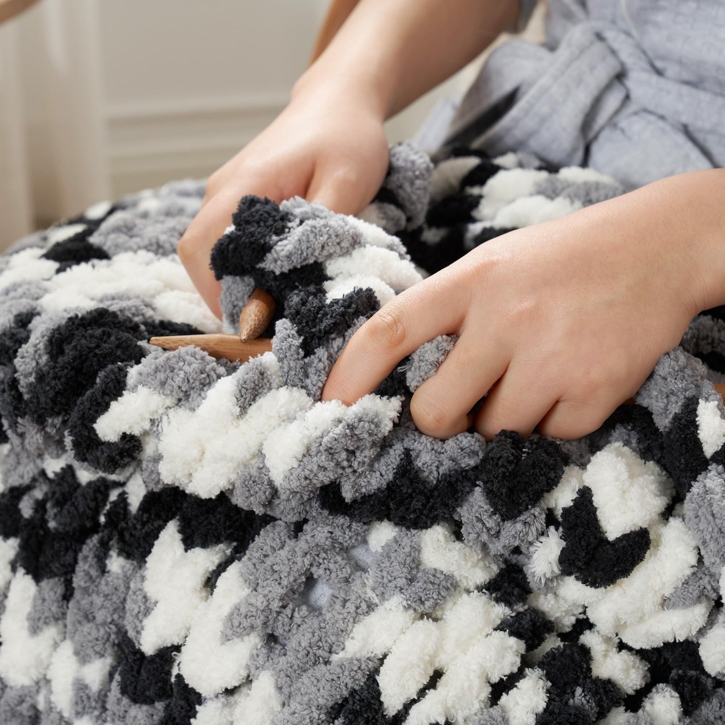 Amélie Home Chunky Knit Throw Blanket for Couch, Soft Chenille Handmade Crochet Throw Rope Knot Blanket for Couch, 50"x60", Space-Dyed Blue Striped