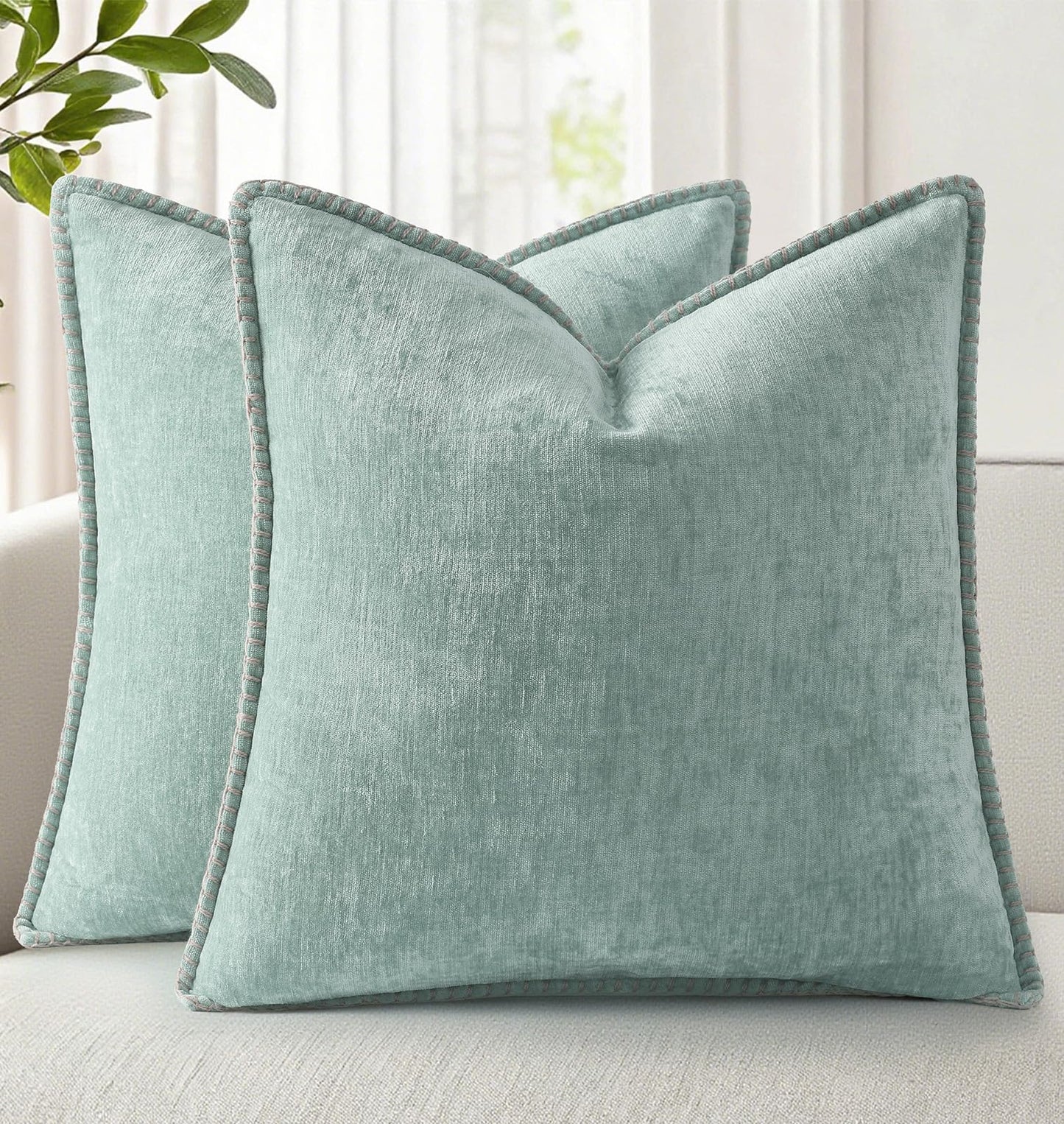 decorUhome Chenille Soft Cozy Throw Pillow Covers 18x18 Set of 2, Modern Farmhouse Boho Velvet Decorative Pillow Cases with Stitched Edge for Couch Sofa Bed Home Decor, Forest Green