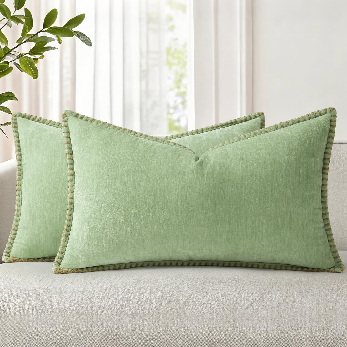 decorUhome Chenille Soft Cozy Throw Pillow Covers 18x18 Set of 2, Modern Farmhouse Boho Velvet Decorative Pillow Cases with Stitched Edge for Couch Sofa Bed Home Decor, Forest Green
