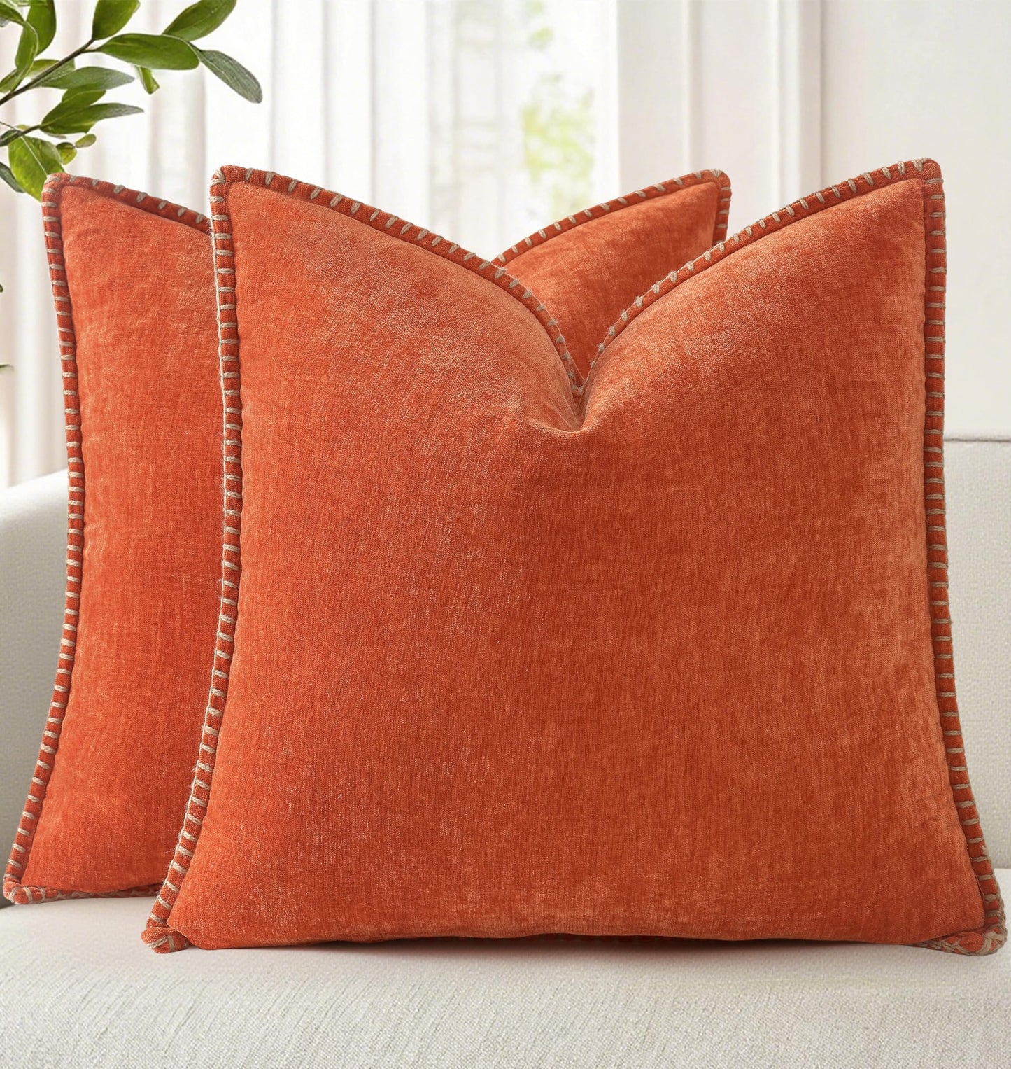 decorUhome Chenille Soft Cozy Throw Pillow Covers 18x18 Set of 2, Modern Farmhouse Boho Velvet Decorative Pillow Cases with Stitched Edge for Couch Sofa Bed Home Decor, Forest Green